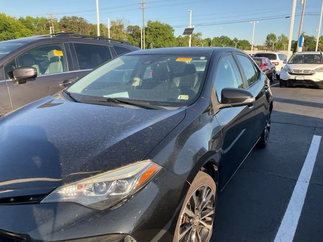 Used 2017 Toyota Corolla SE w/ SE Premium Package image 11