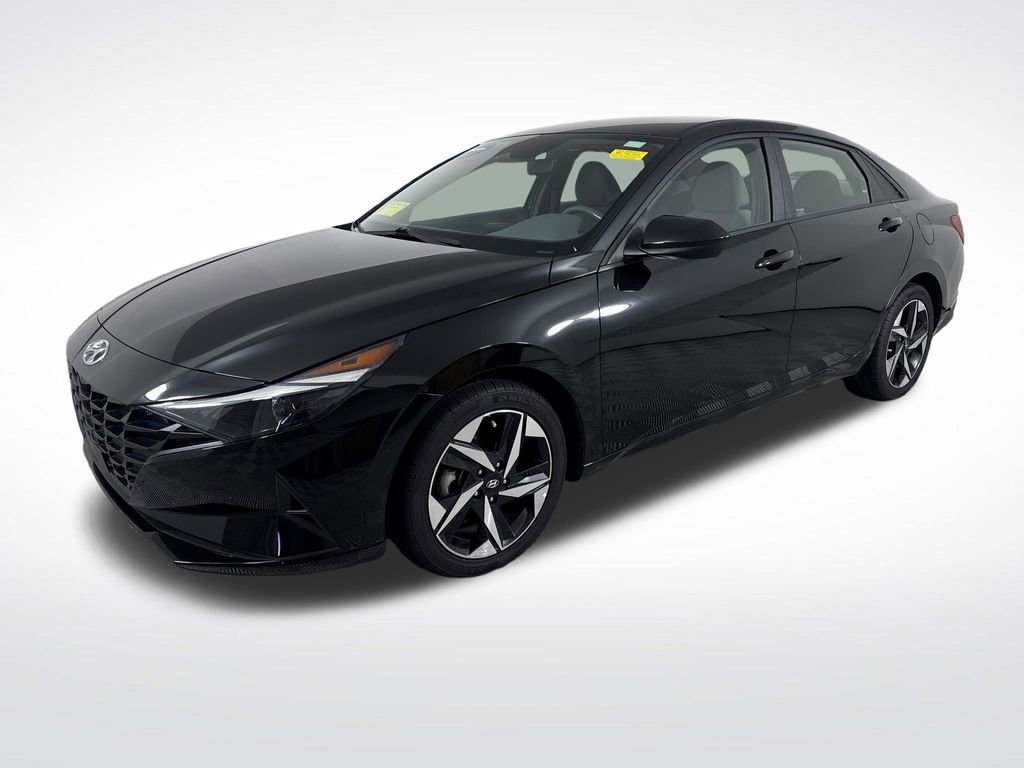 Certified 2023 Hyundai Elantra SEL w/ Convenience Package FWD image 9