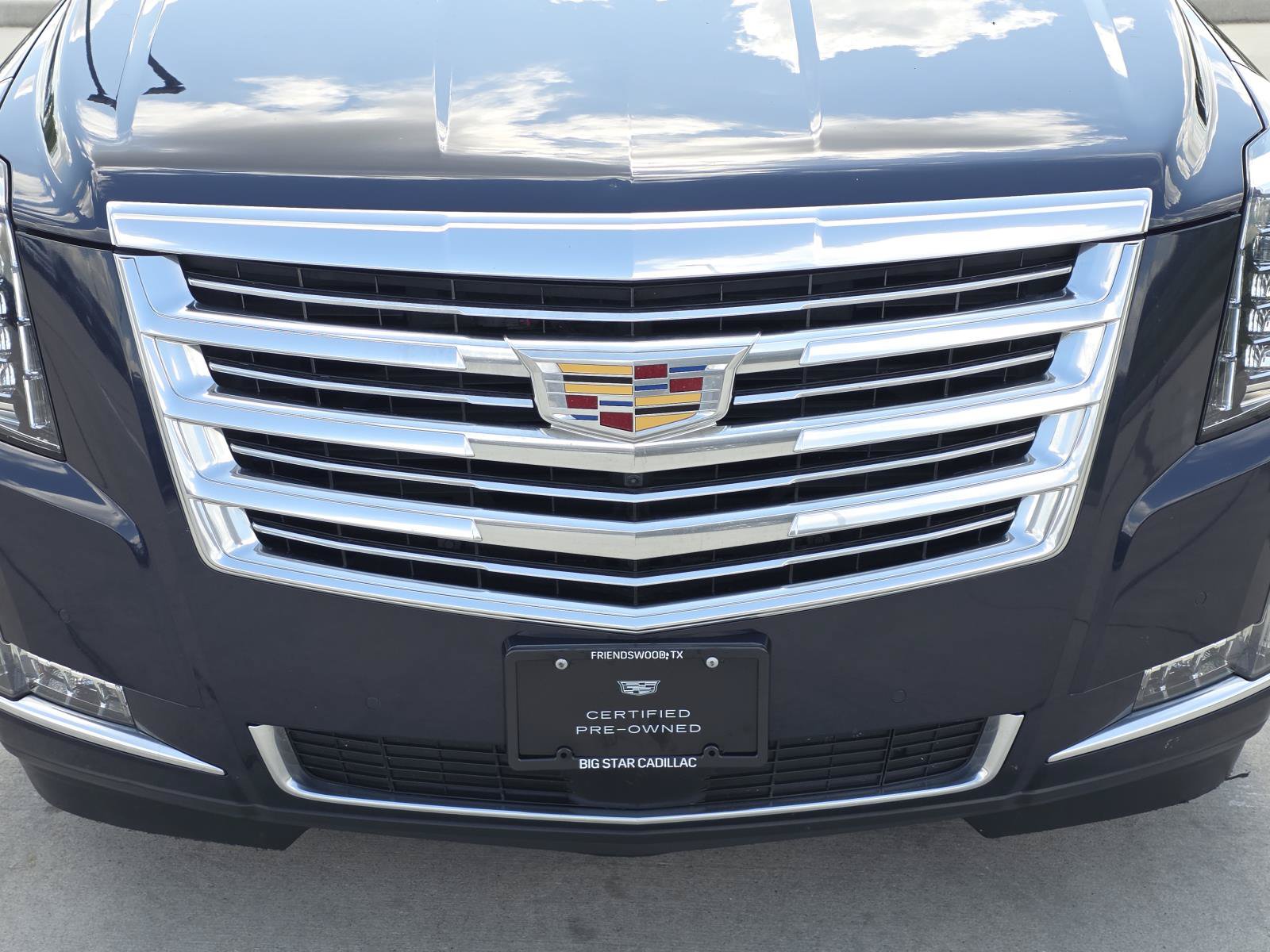 Used 2020 Cadillac Escalade ESV Platinum AWD/4WD image 8