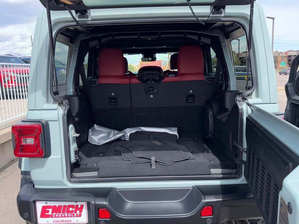 Used 2024 Jeep Wrangler Unlimited Rubicon 392 image 23