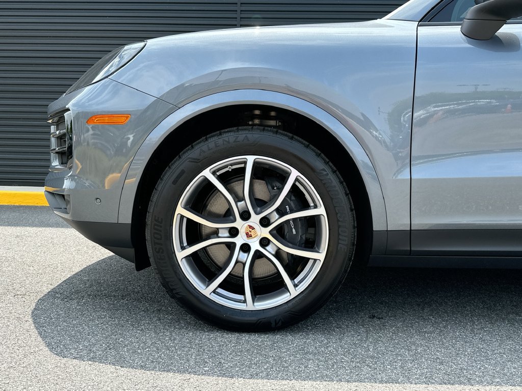 New 2026 Porsche Cayenne AWD/4WD image 34