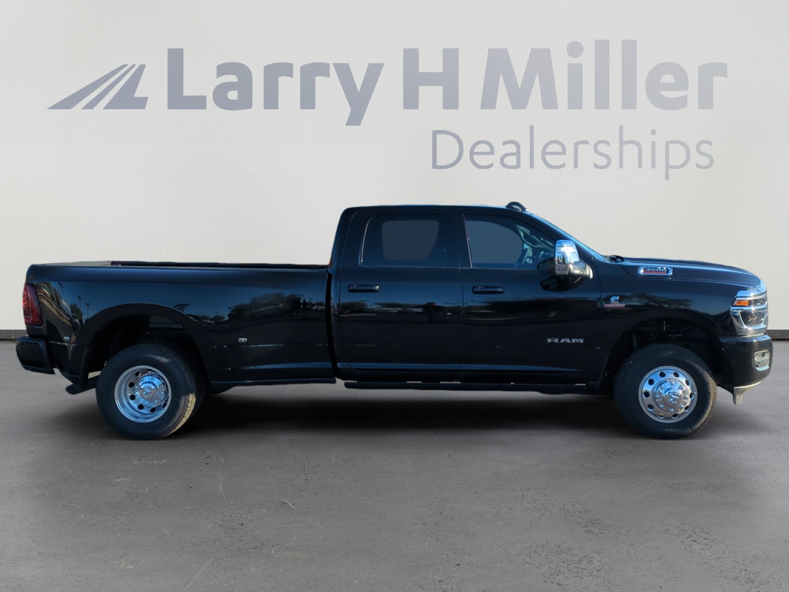 New 2026 RAM 3500 Laramie image 6