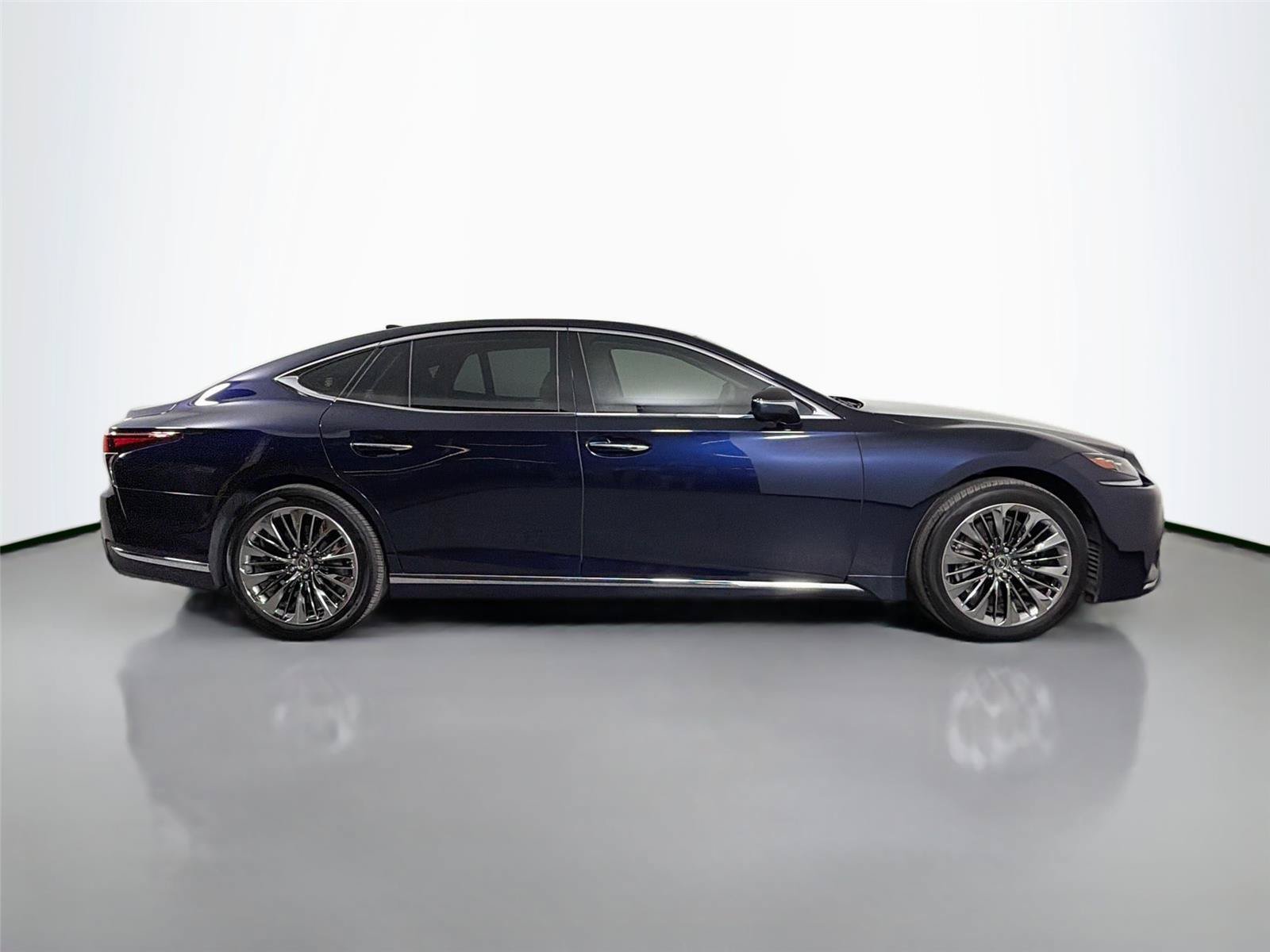 Used 2020 Lexus LS 500 w/ Interior Upgrade Package RWD image 4