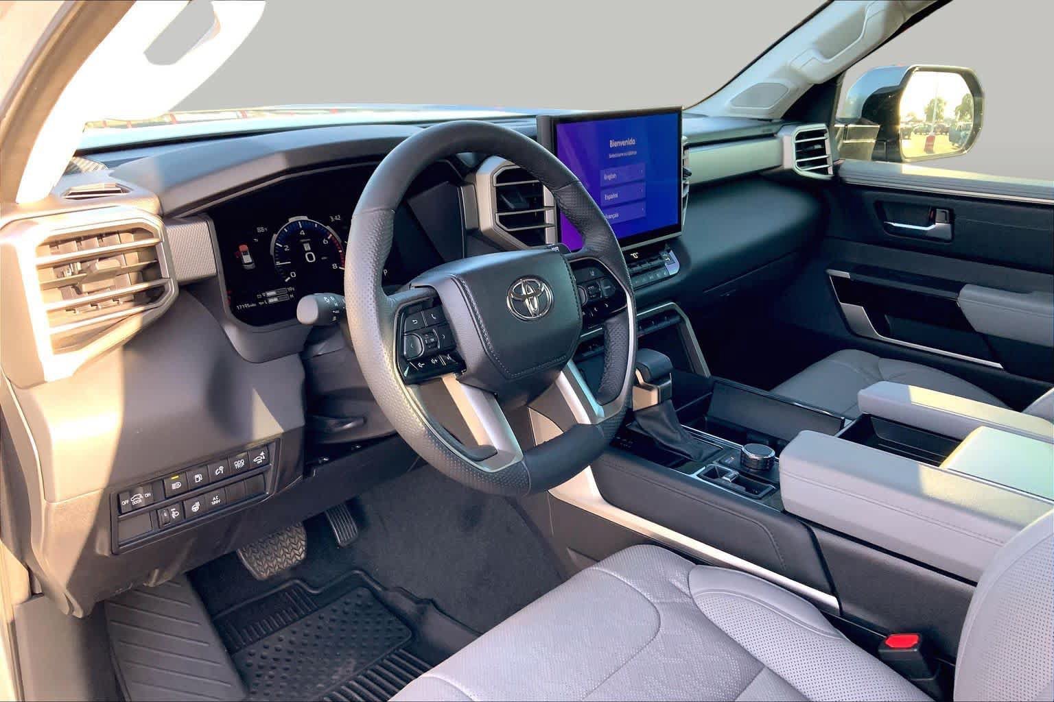 Used 2024 Toyota Sequoia Limited AWD/4WD image 18
