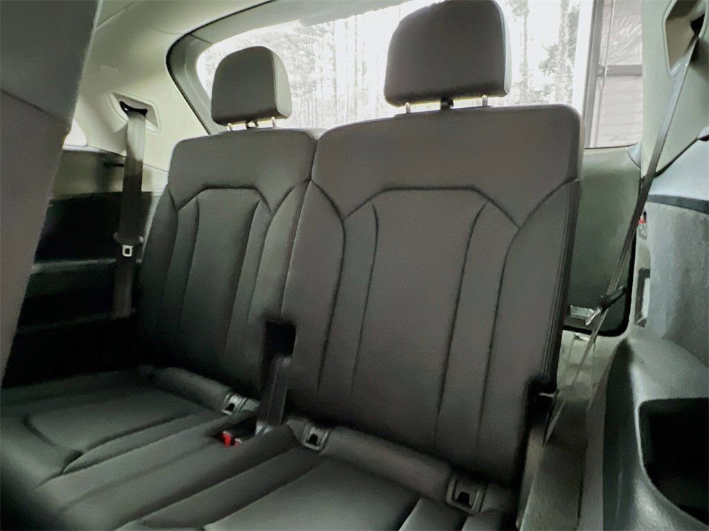 Used 2024 Audi Q7 3.0T Premium image 27