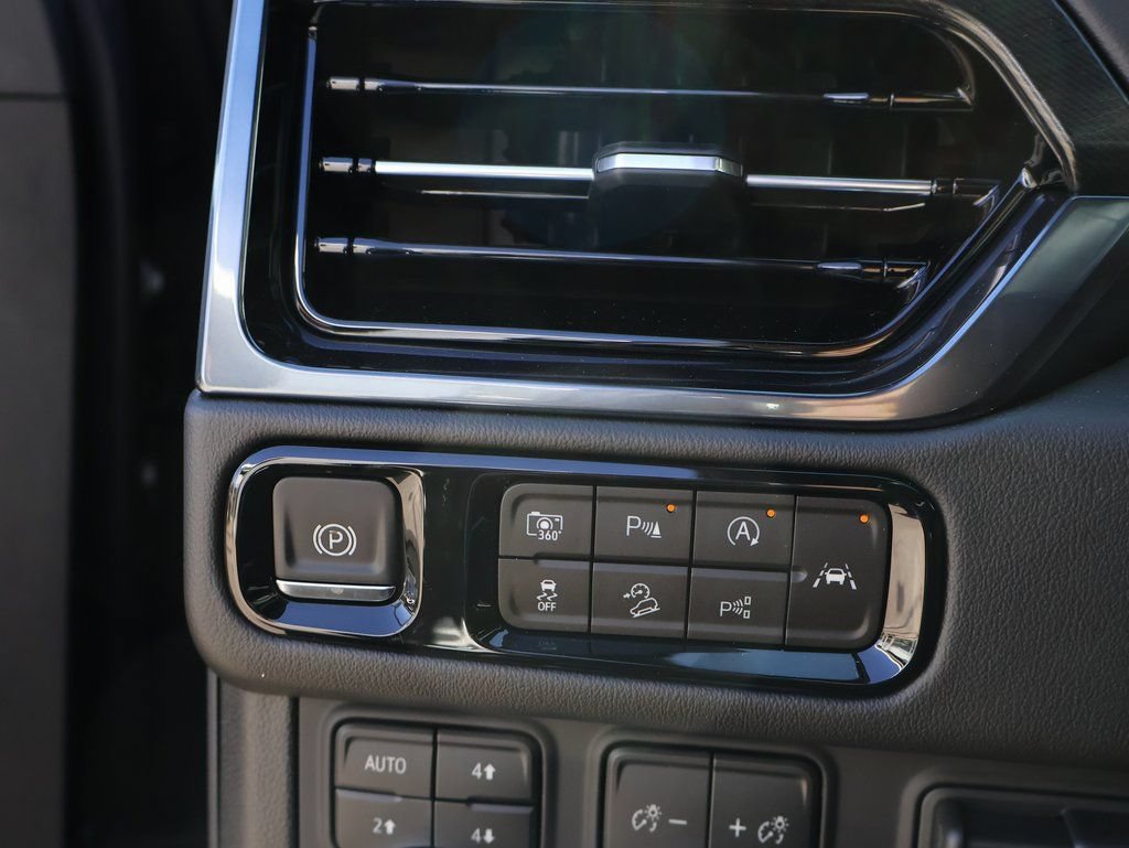 New 2026 GMC Yukon XL AT4 w/ AT4 Premium Plus Package AWD/4WD image 41