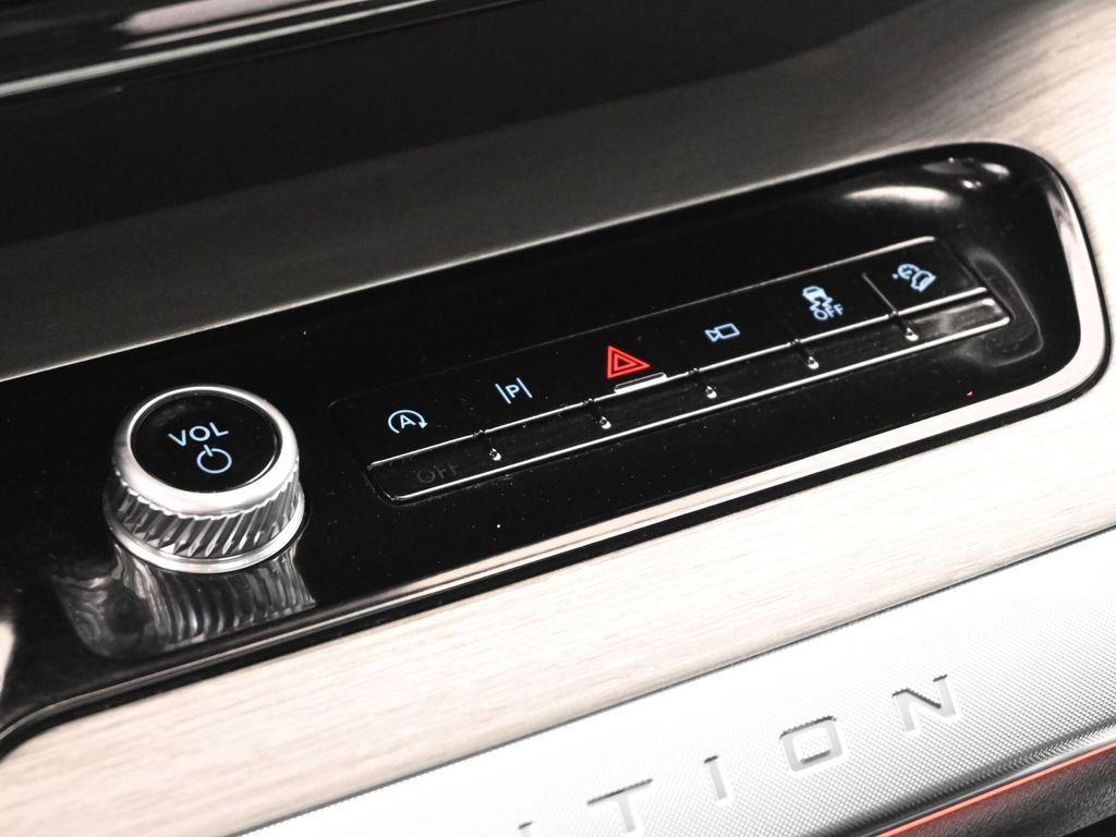 Used 2025 Ford Expedition Max Platinum w/ Driver's Package image 19