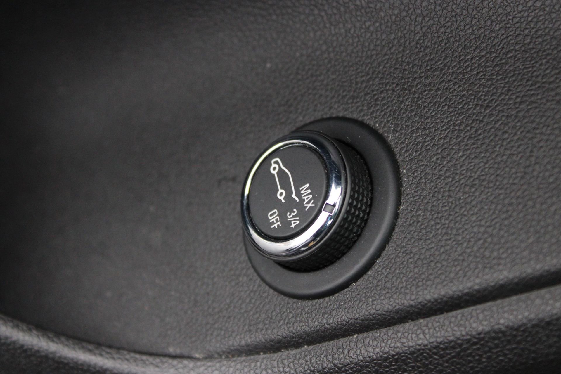 Used 2020 Chevrolet Blazer RS FWD image 13