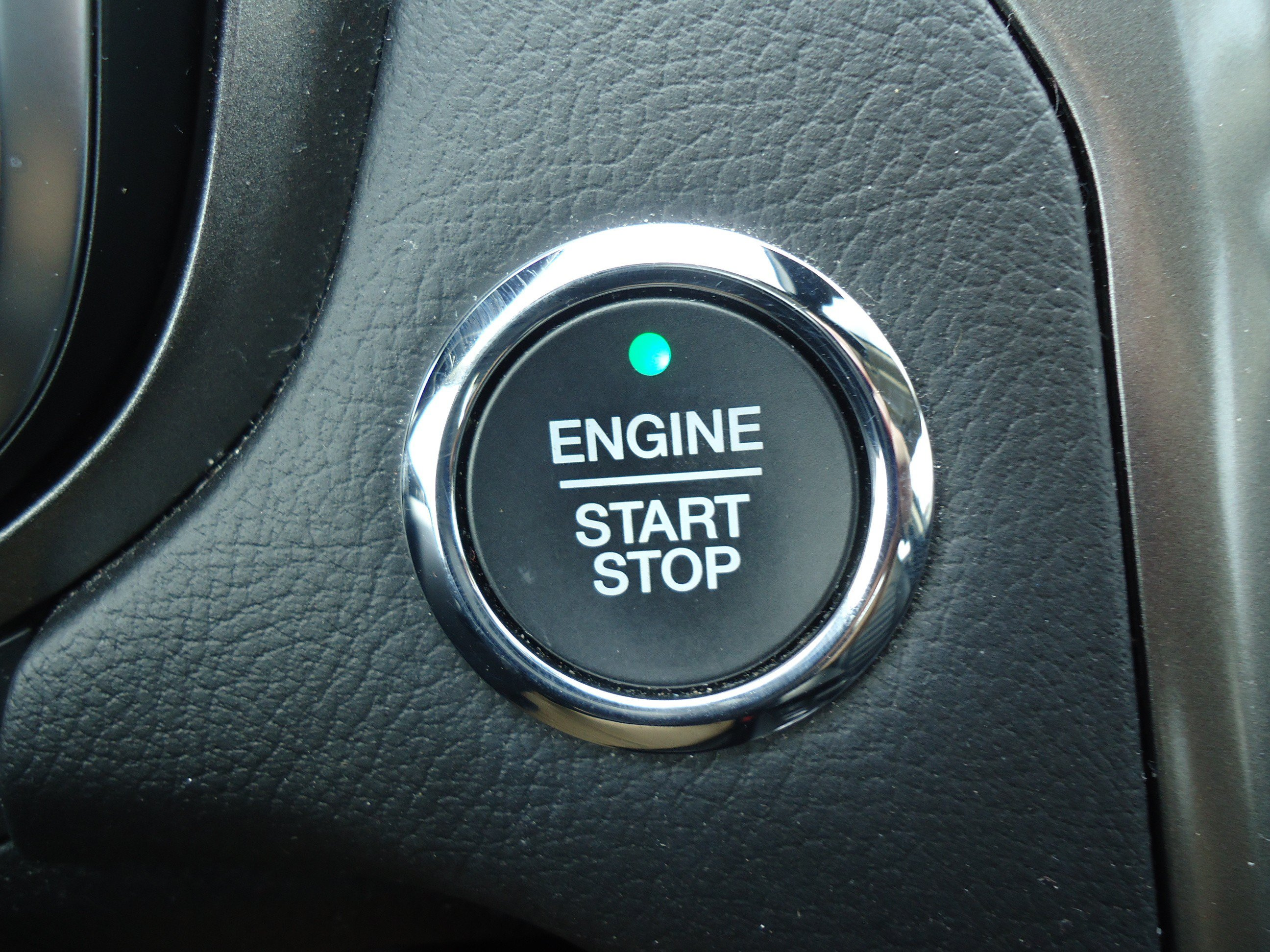 Used 2020 Ford Fusion SEL FWD image 26