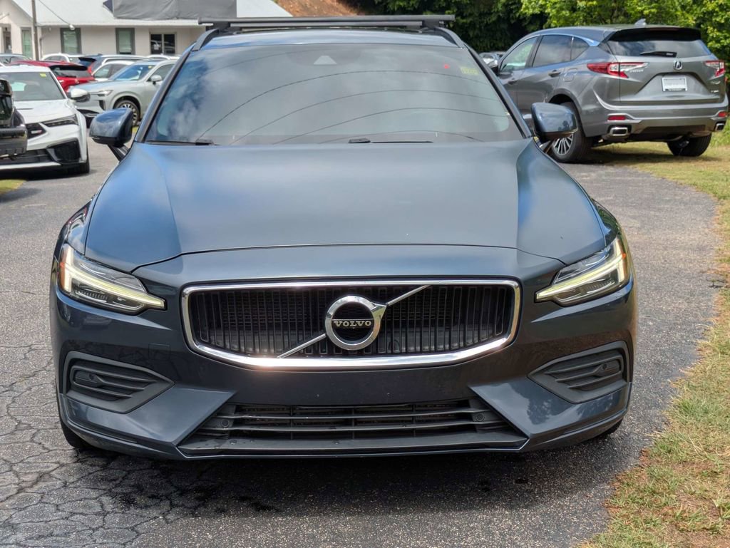Used 2020 Volvo V60 T5 Momentum FWD image 9