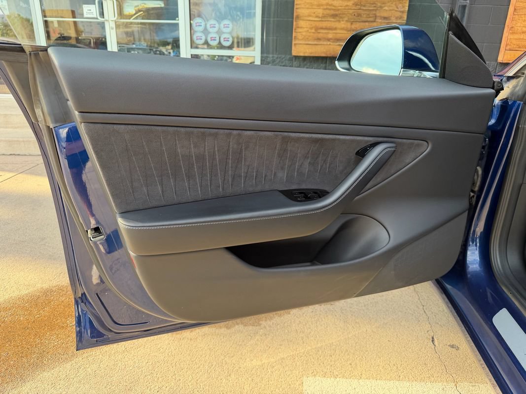 Used 2018 Tesla Model 3 Long Range AWD/4WD image 14