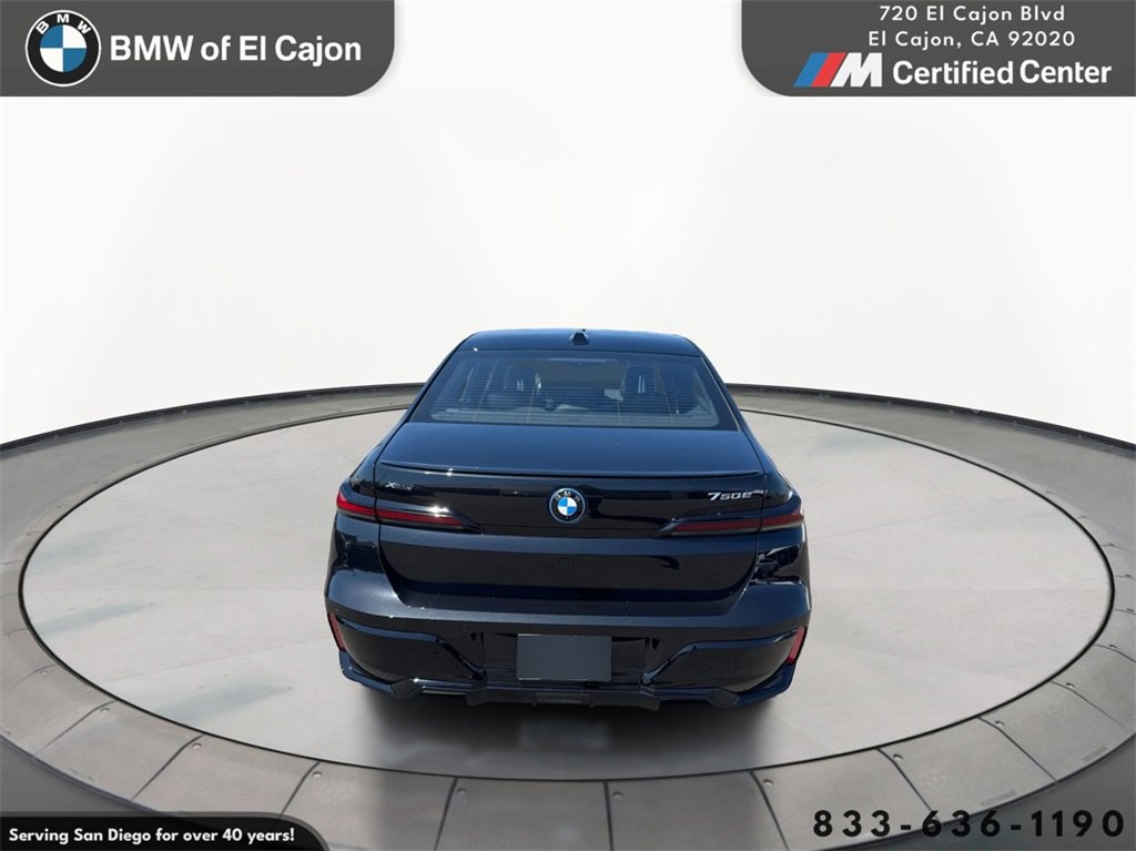 New 2026 BMW 750e xDrive image 6