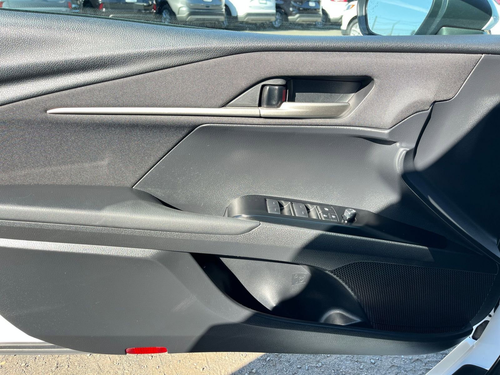 Used 2025 Toyota Camry LE image 28