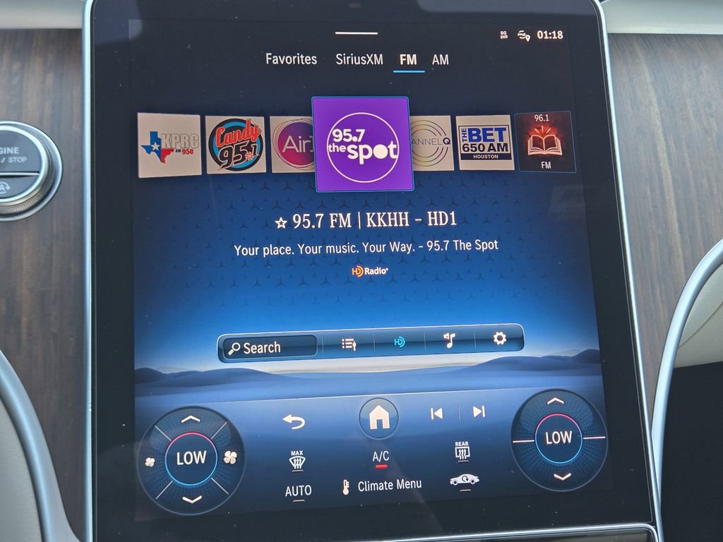 Used 2025 Mercedes-Benz C 300 4MATIC Sedan image 24