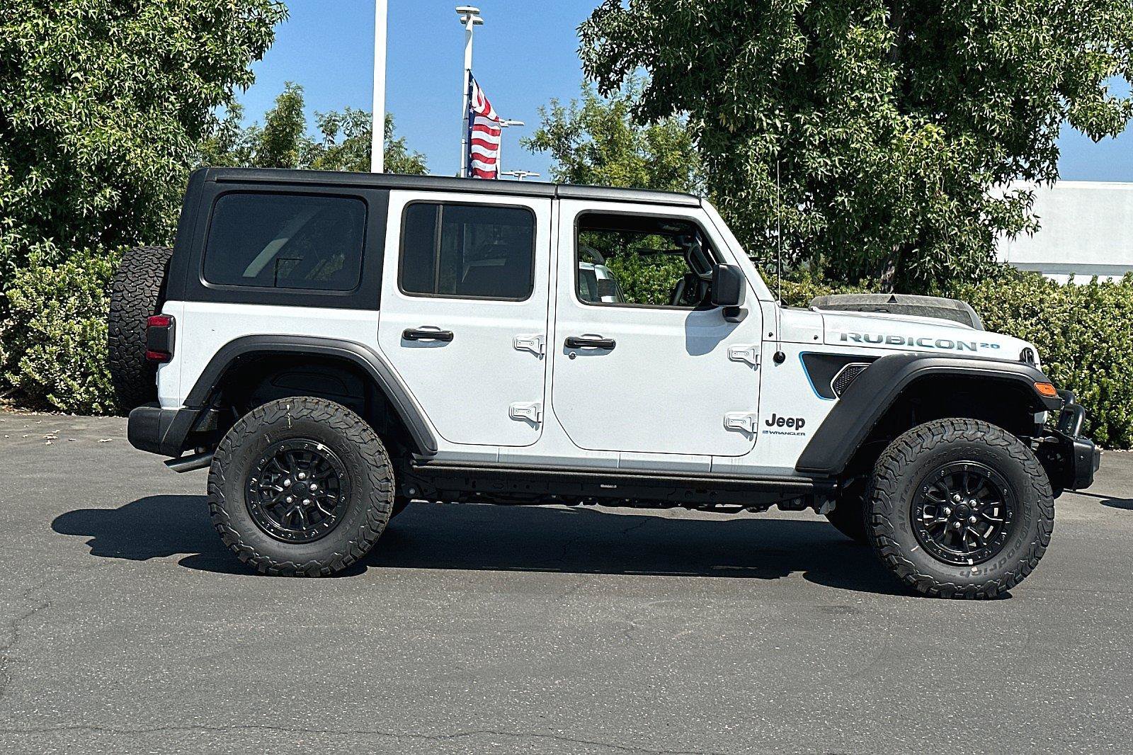 New 2023 Jeep Wrangler Unlimited Rubicon 4xe AWD/4WD image 2