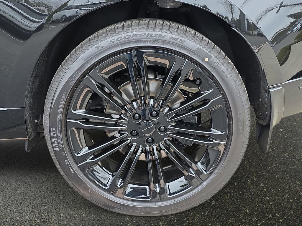 New 2026 Land Rover Range Rover SE AWD/4WD image 35