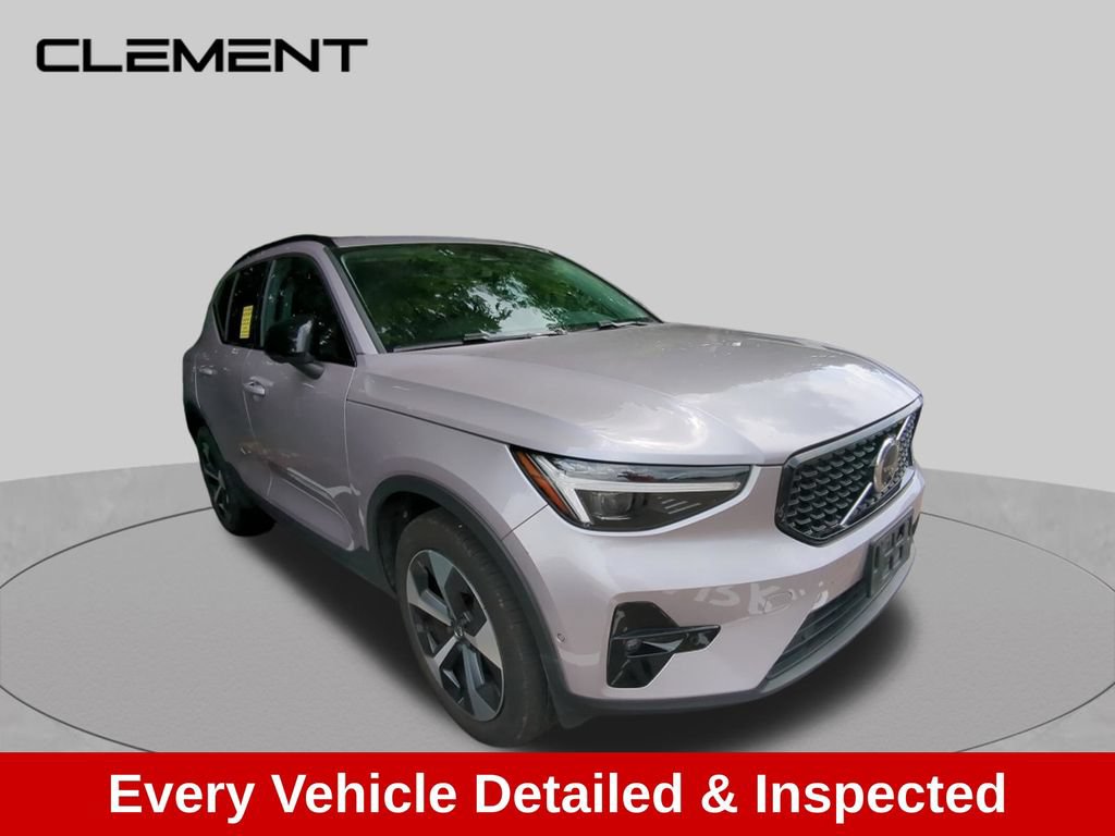 Used 2026 Volvo XC40 B5 Plus AWD/4WD image 10