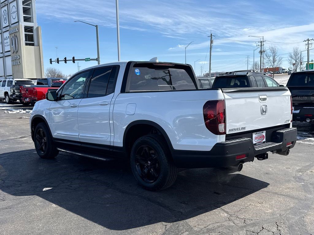 Certified 2023 Honda Ridgeline Black Edition image 9
