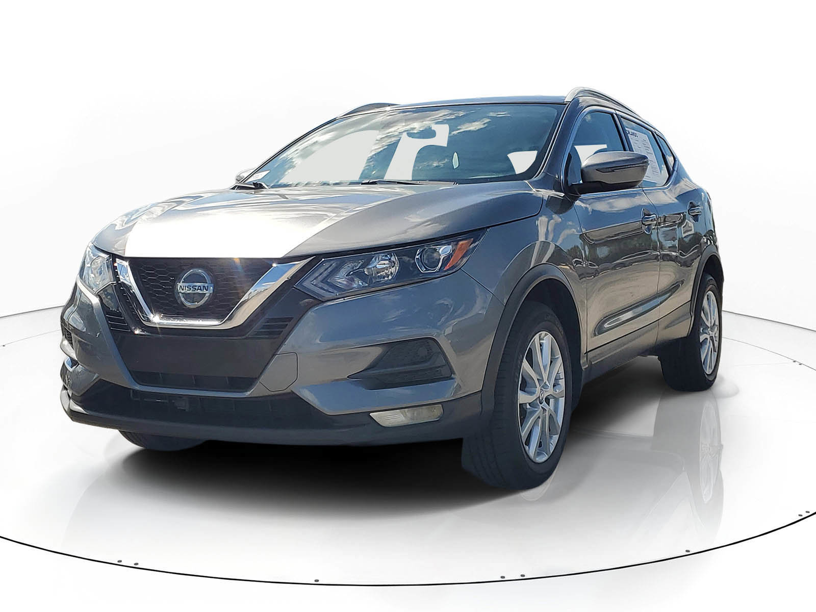 Used 2021 Nissan Rogue Sport SV image 3