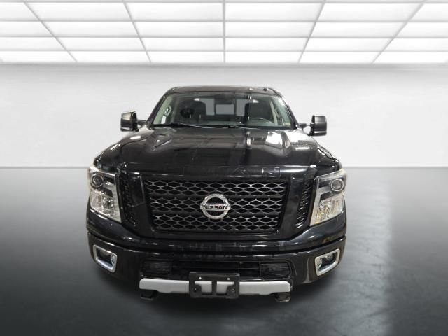 Used 2018 Nissan Titan PRO-4X w/ Pro-4x Convenience Package AWD/4WD image 10