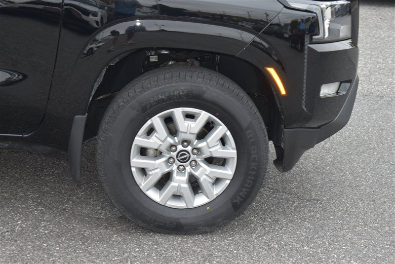 Used 2023 Nissan Frontier SV w/ SV Convenience Package AWD/4WD image 3