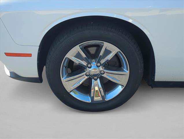 Used 2021 Dodge Challenger SXT RWD image 30