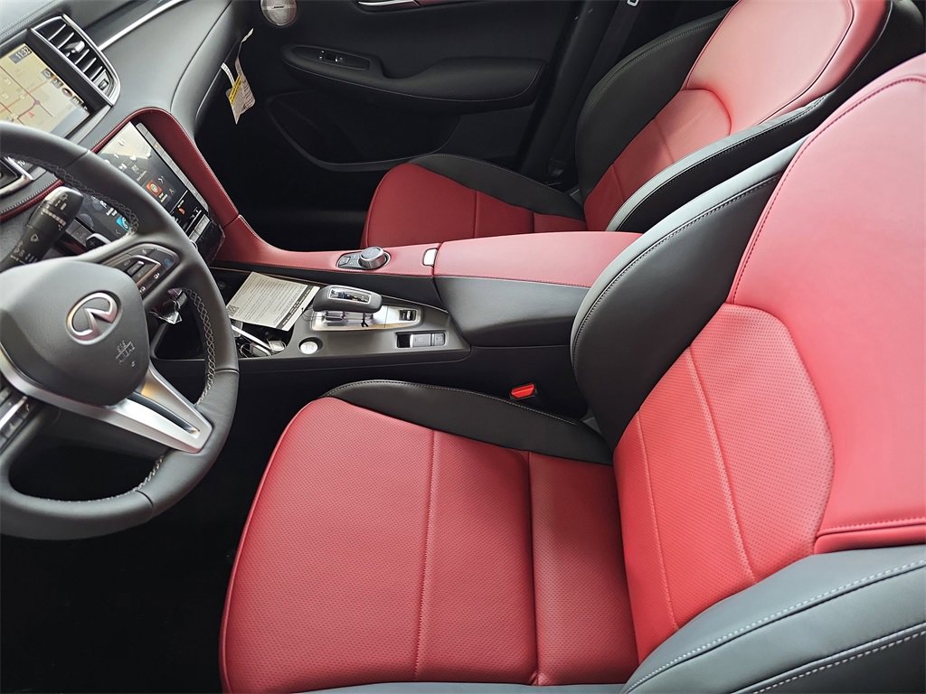 New 2025 INFINITI QX50 Sport image 17