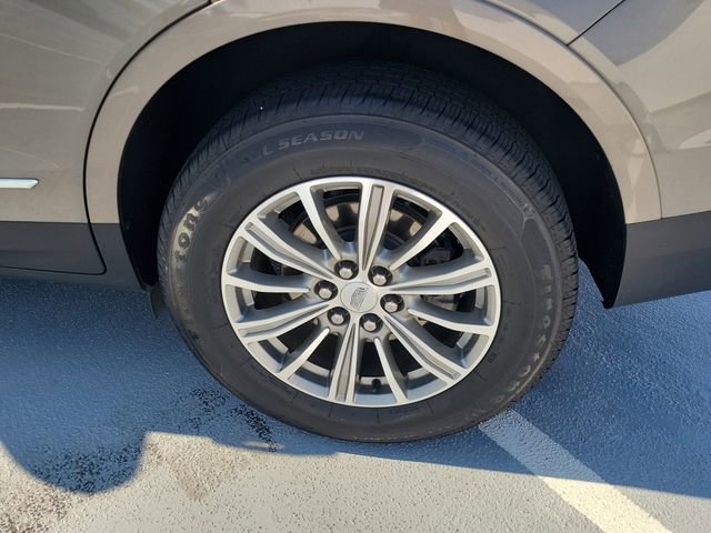 Used 2018 Cadillac XT5 Luxury w/ Driver Awareness Package image 11