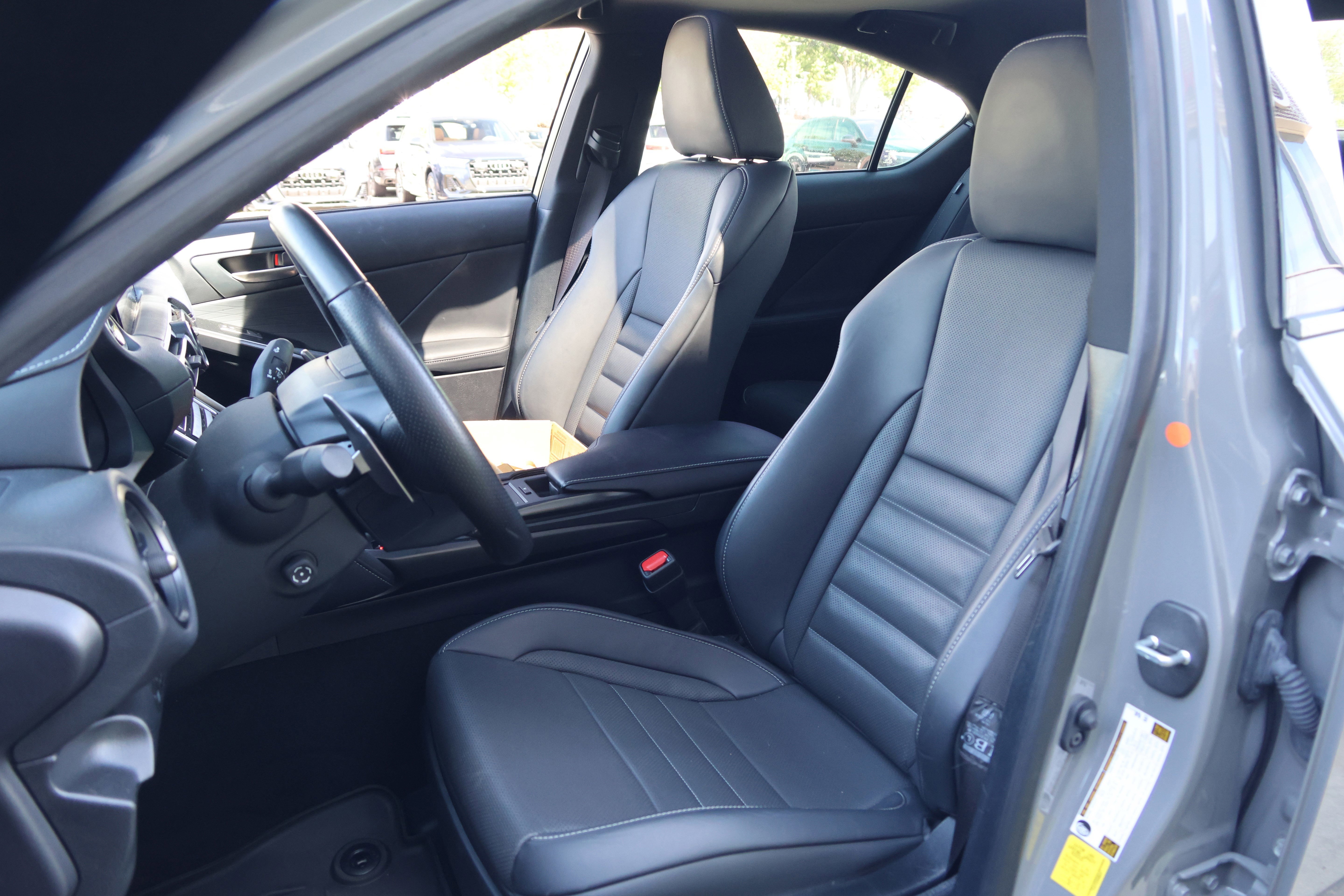 Certified 2025 Lexus IS 500 image 34