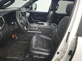 Used 2024 Toyota Sequoia Platinum AWD/4WD image 6