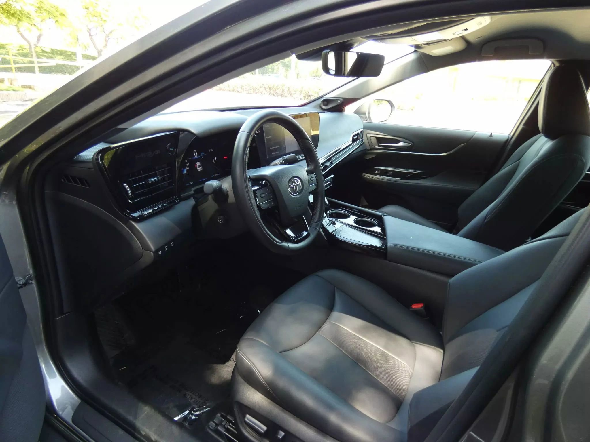 Used 2022 Toyota Mirai XLE Sedan 4D image 25