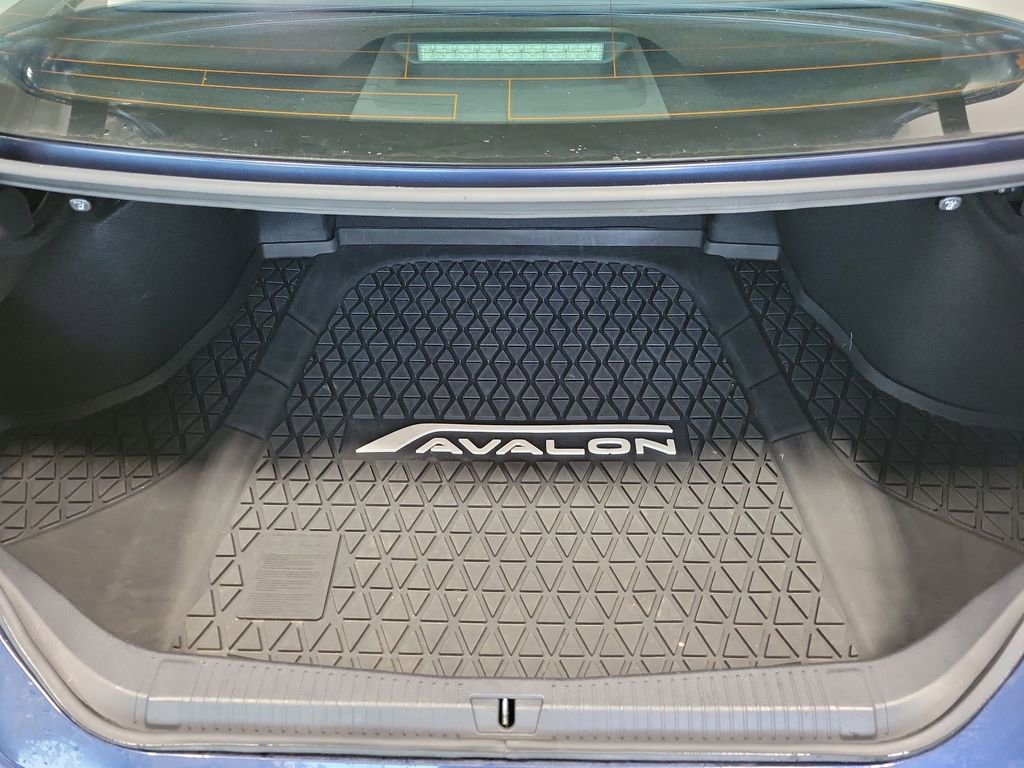 Used 2019 Toyota Avalon Limited w/ Advanced Safety Package FWD image 15