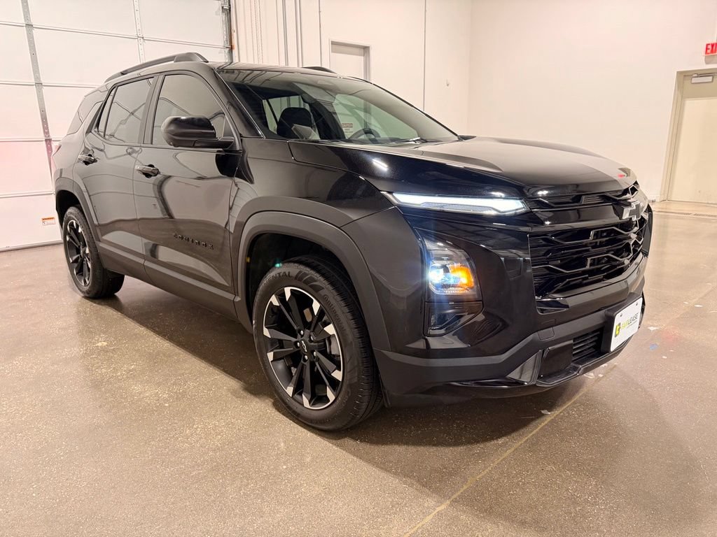 Used 2026 Chevrolet Equinox RS w/ Convenience Package III FWD image 3