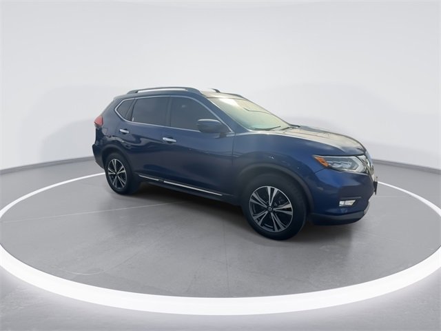 Used 2017 Nissan Rogue SL w/ SL Premium Package video 2