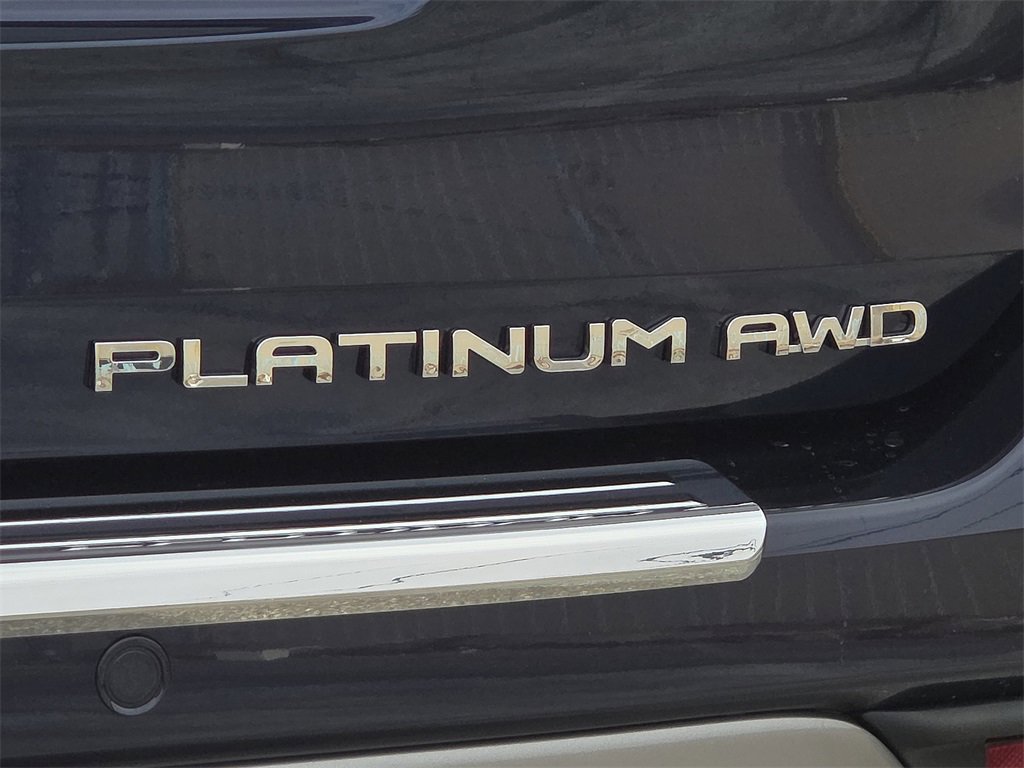 New 2026 Toyota Highlander Platinum image 12