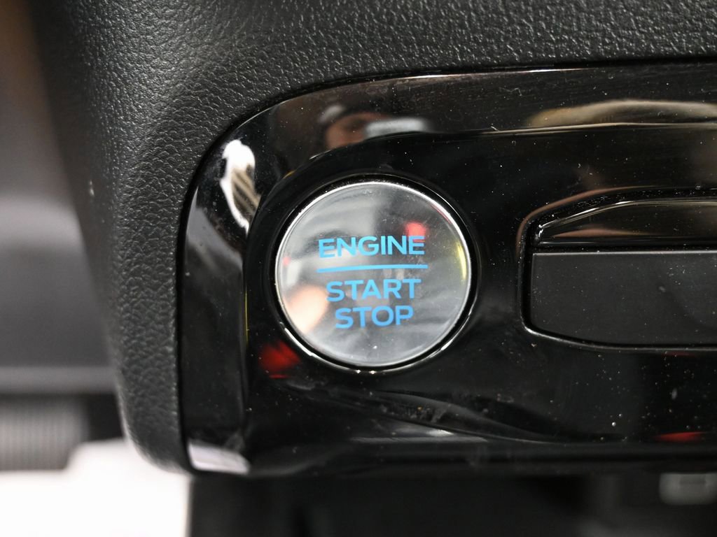 Used 2025 Ford Escape Platinum AWD/4WD image 22