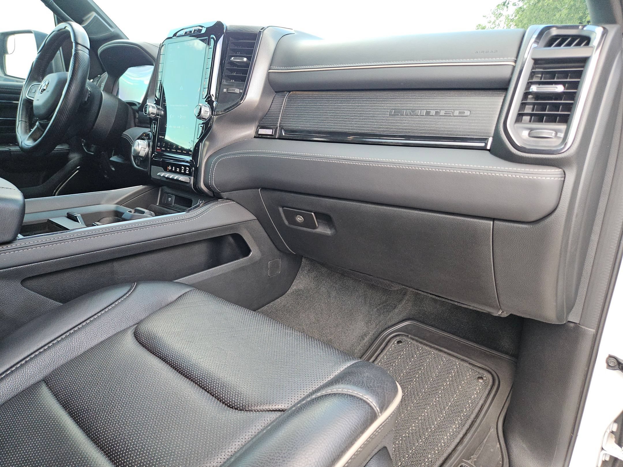 Used 2023 RAM 1500 Limited w/ (RED) Edition RWD image 28