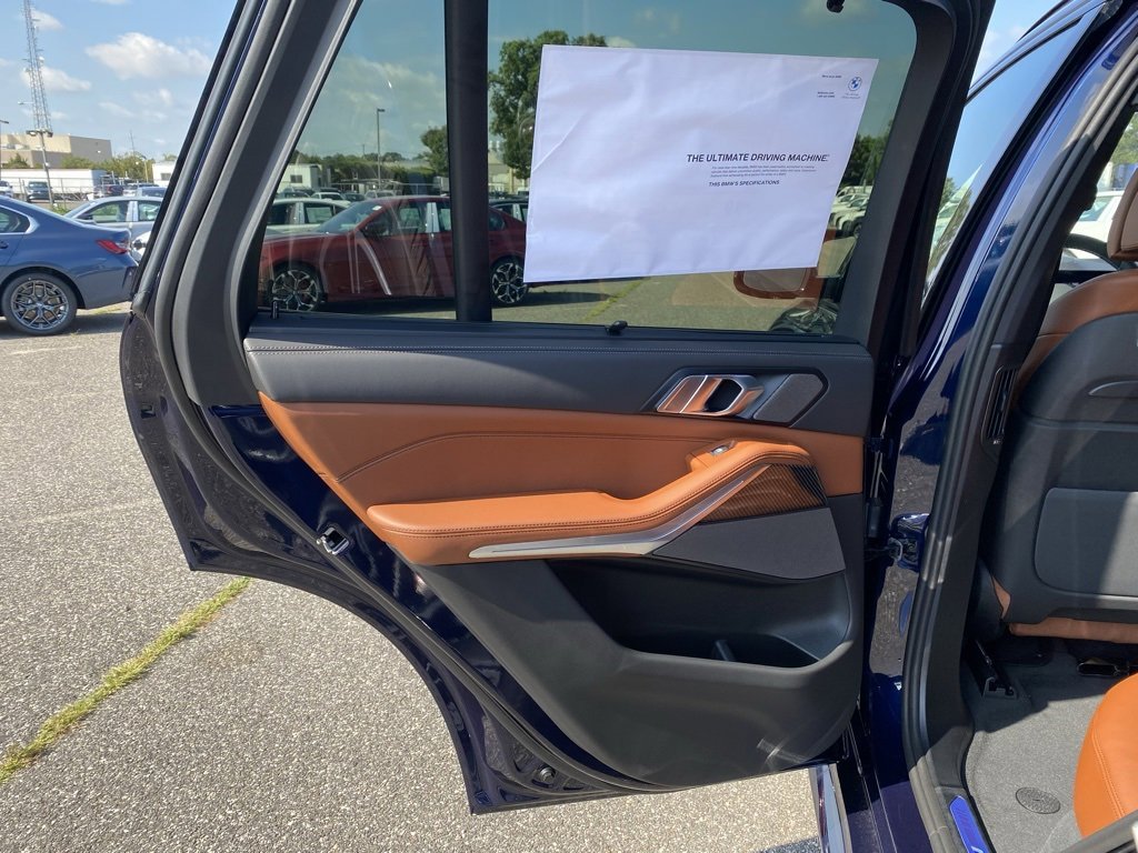 New 2026 BMW X5 M60i w/ Executive Package image 7