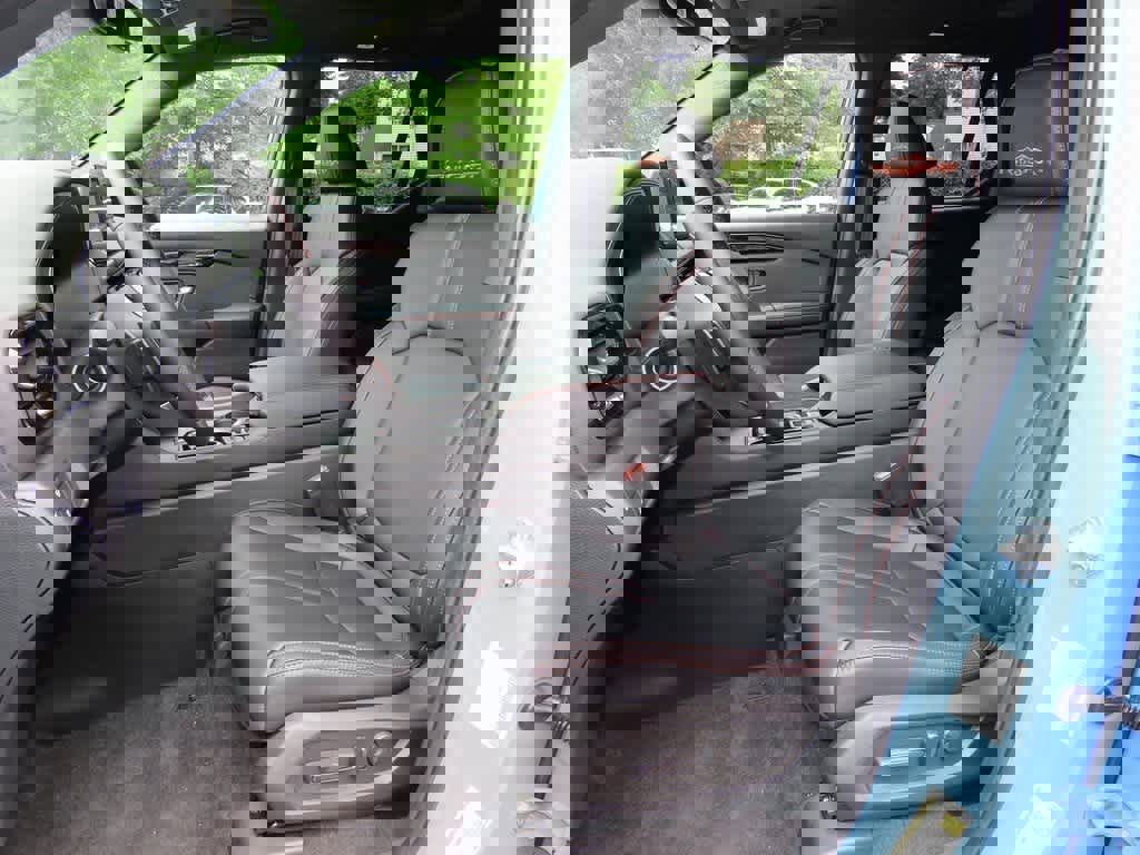 New 2025 Honda Pilot TrailSport image 12