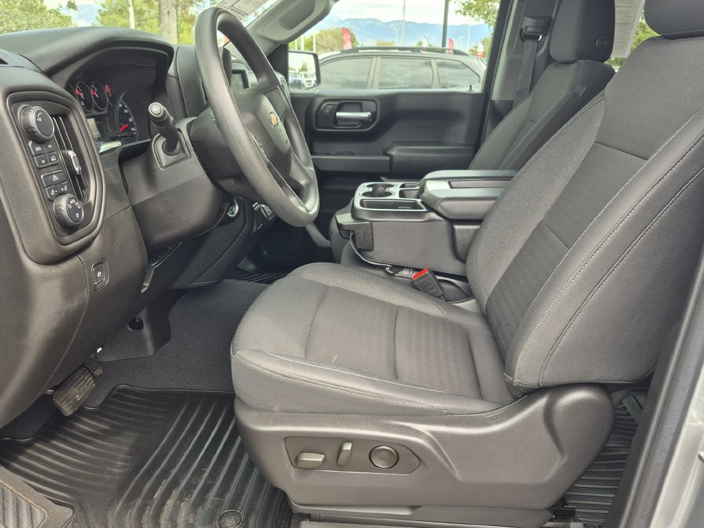 Certified 2025 Chevrolet Silverado 1500 Custom AWD/4WD image 8
