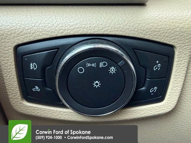 Used 2017 Ford F250 Lariat w/ Chrome Package image 26