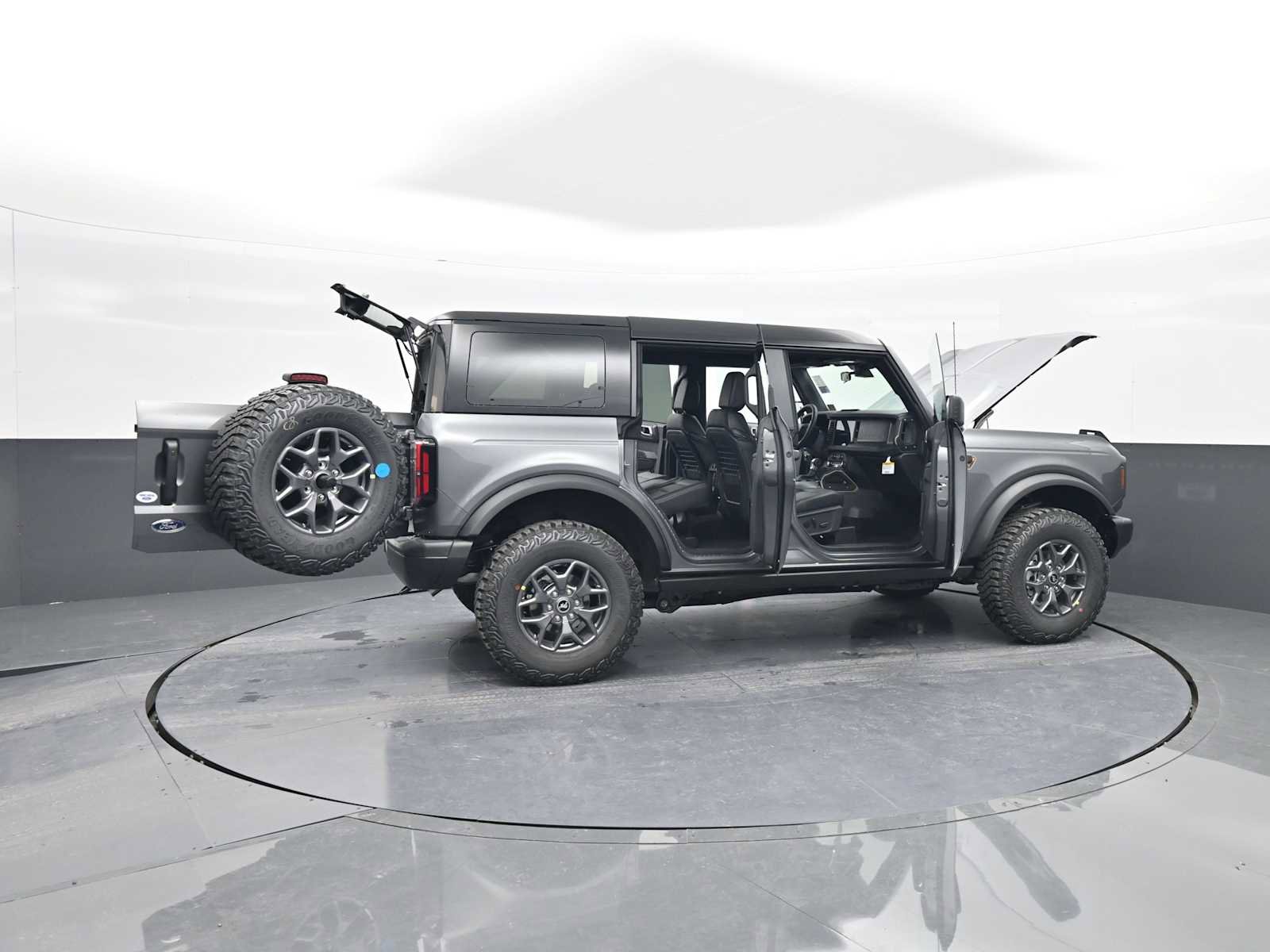 New 2025 Ford Bronco Badlands image 65