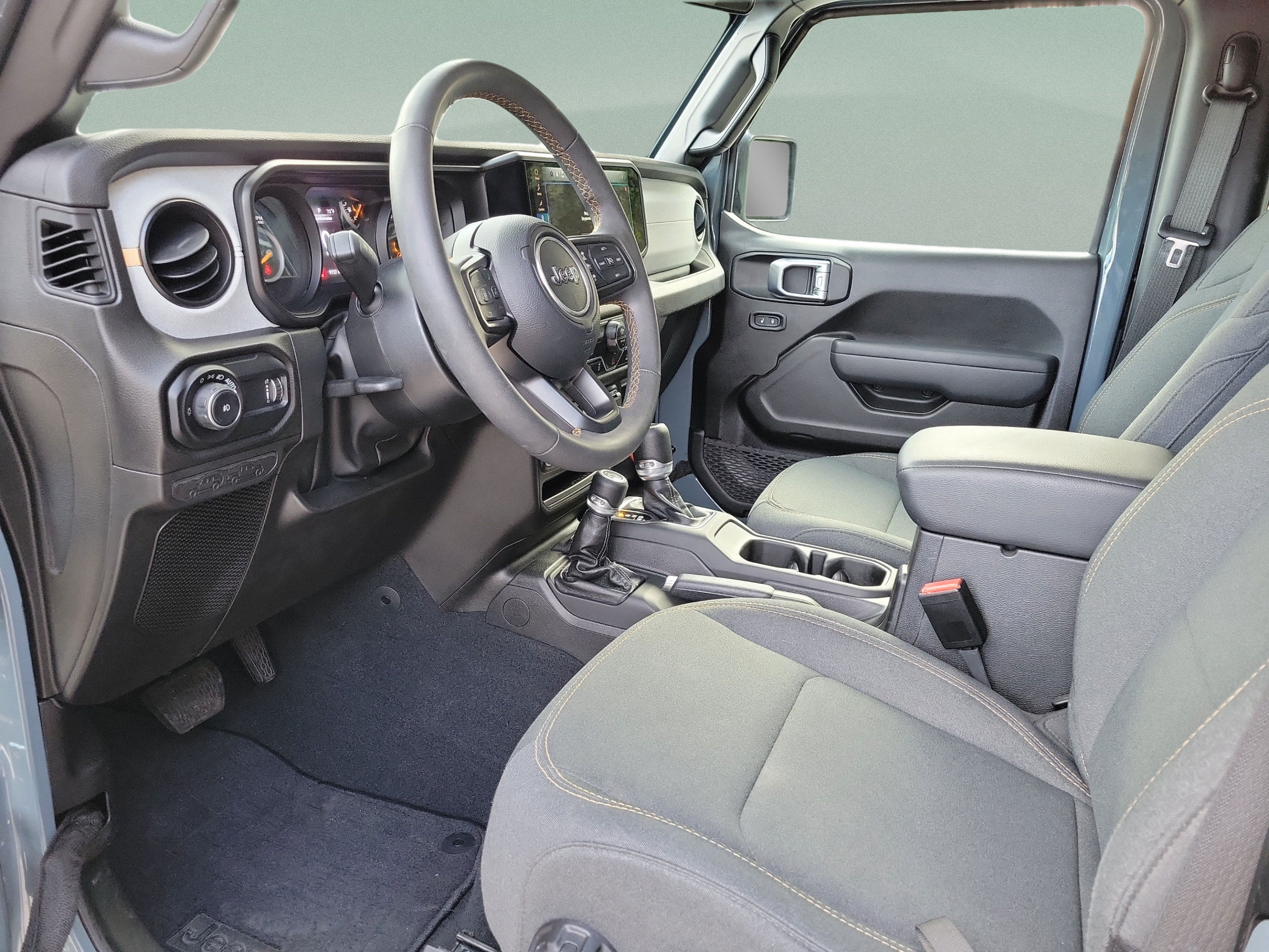 Certified 2024 Jeep Wrangler Sport AWD/4WD image 14