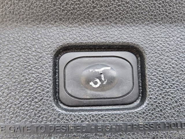 Used 2018 Ford Explorer Limited FWD image 15