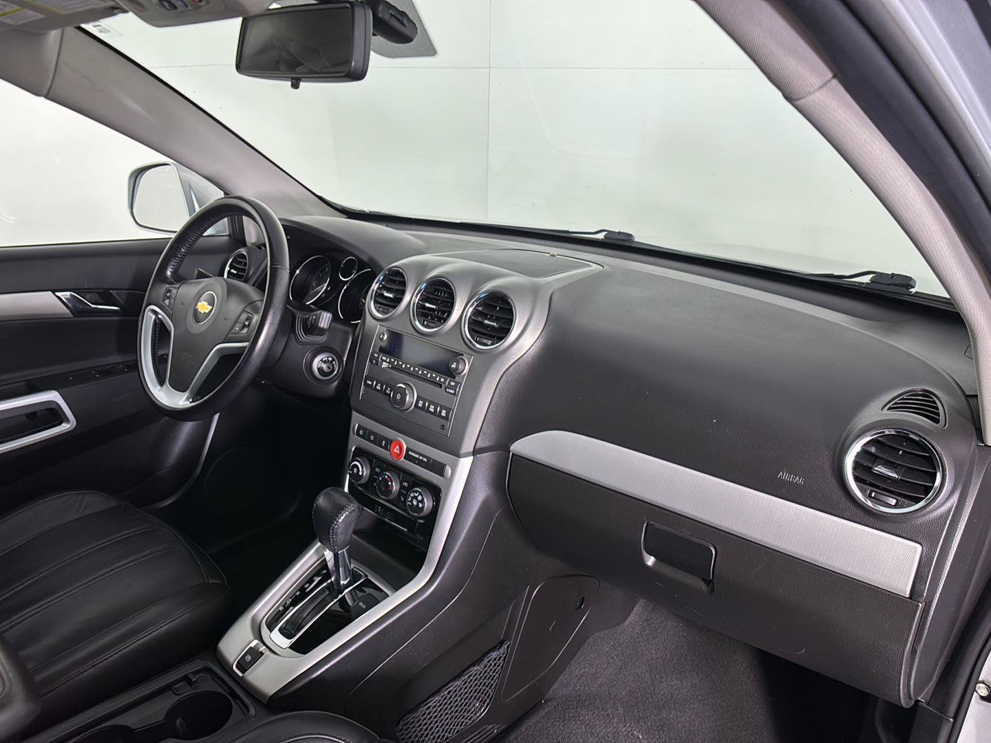Used 2012 Chevrolet Captiva Sport LTZ AWD/4WD image 23