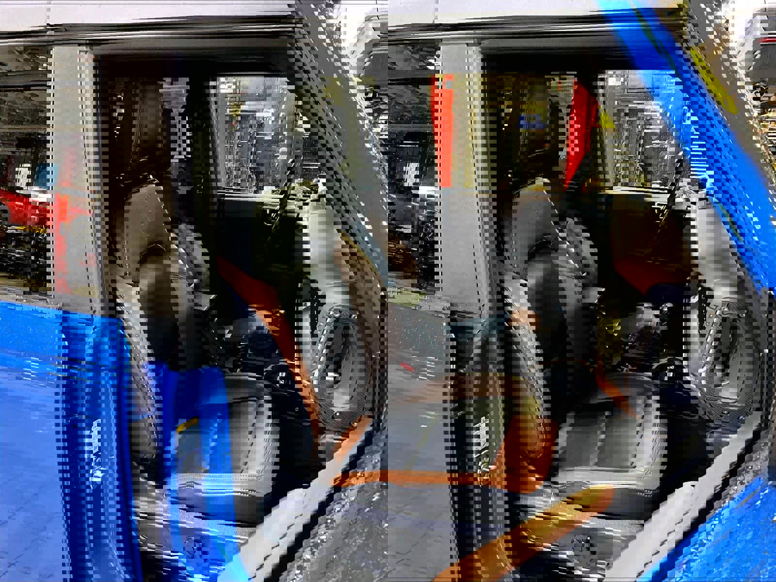 Used 2024 Ford Bronco Outer Banks image 11