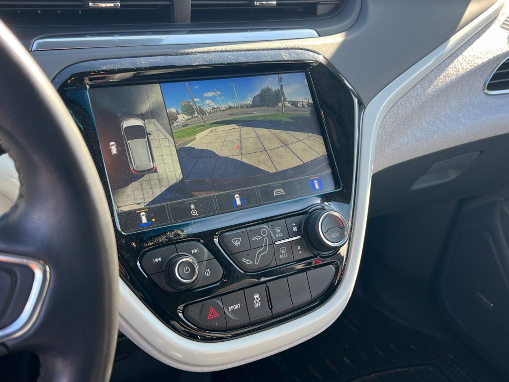 Used 2021 Chevrolet Bolt Premier w/ Infotainment Package FWD image 14