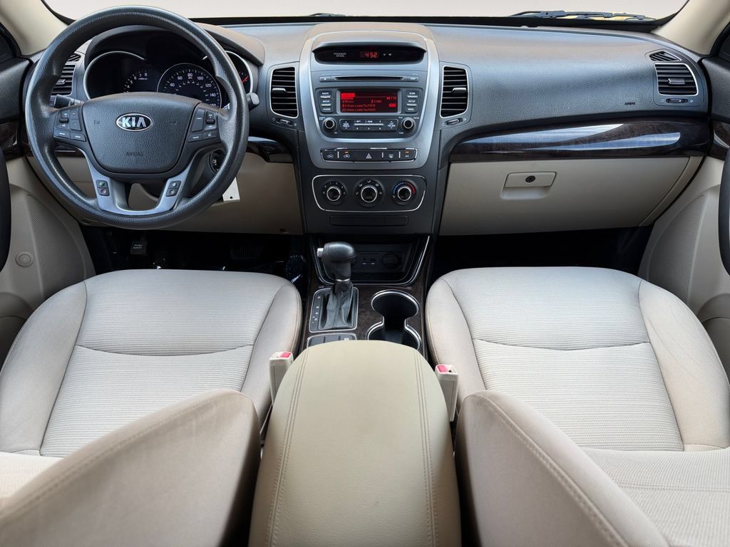 Used 2014 Kia Sorento LX AWD/4WD image 16