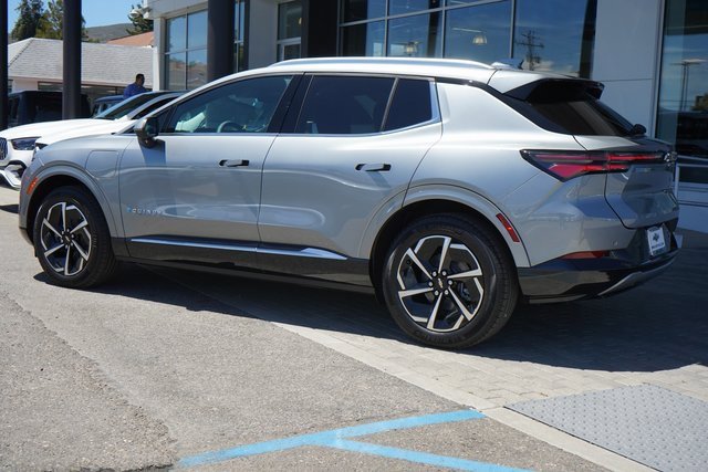 New 2025 Chevrolet Equinox EV LT image 6