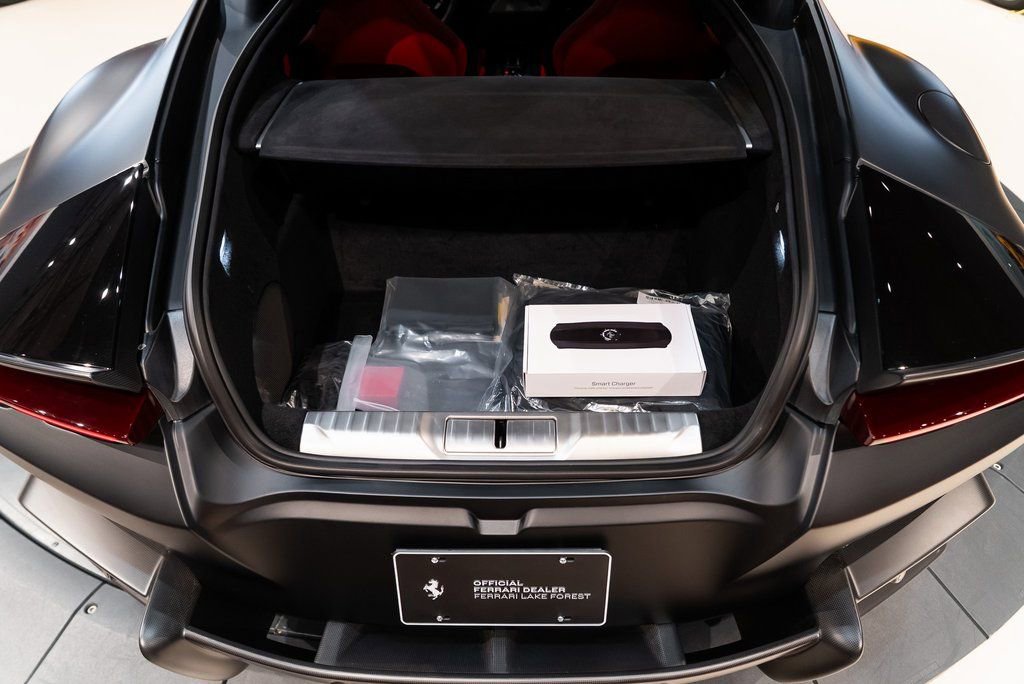 Used 2025 Ferrari 12Cilindri image 23